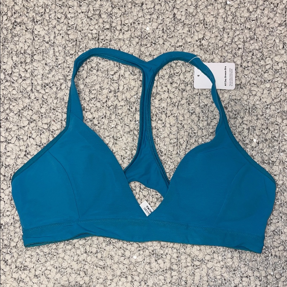 NWT LULULEMON ALL DAY BREEZE BRA